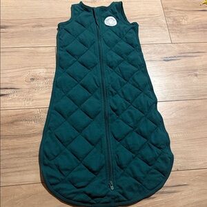 Quilted Sleeveless weighted Sleep Sack - Deep Green size Medium 6-12M